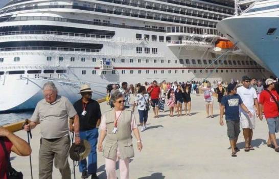 Puerto Plata leads in cruise passengers with 875,059