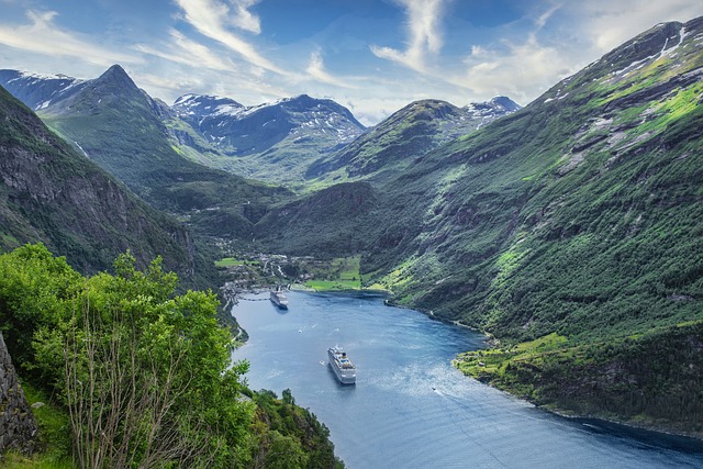 Hurtigruten Expeditions Launches New Antarctica Itineraries