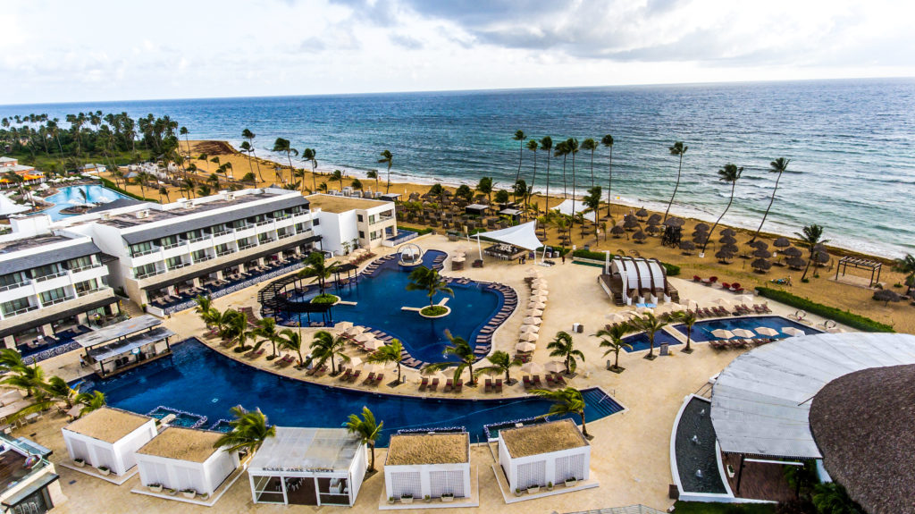 CHIC Punta Cana receives the Delta Vacations Quality Assurance Award