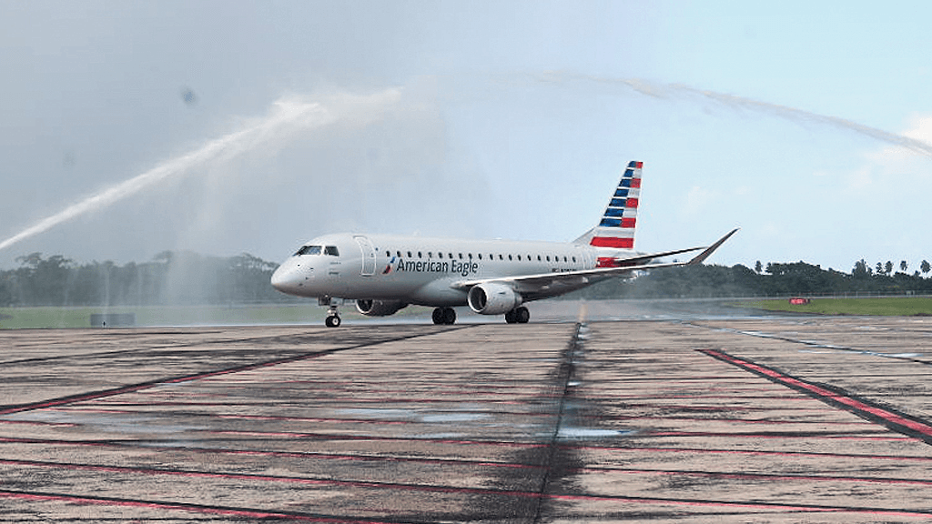 The first flight that directly connects the United States with Samaná has begun to operate