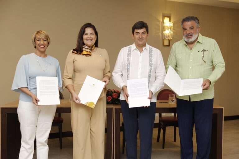 AMR Collection signs agreement in favor of education in the hotel industry