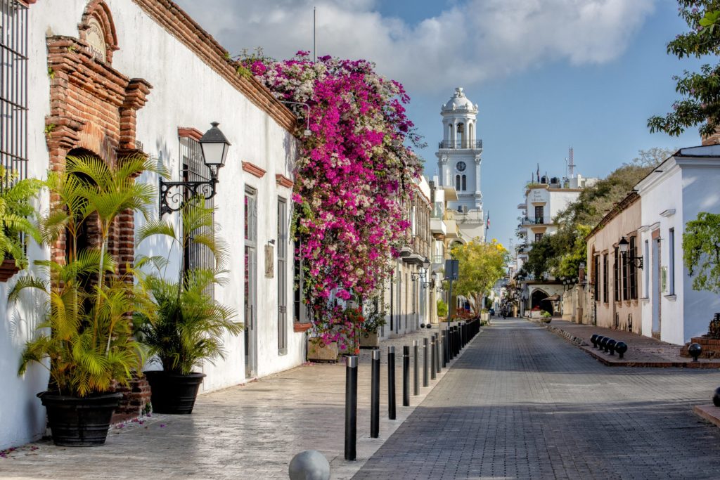 MITUR launches tender for rehabilitation of streets of Ciudad Colonial