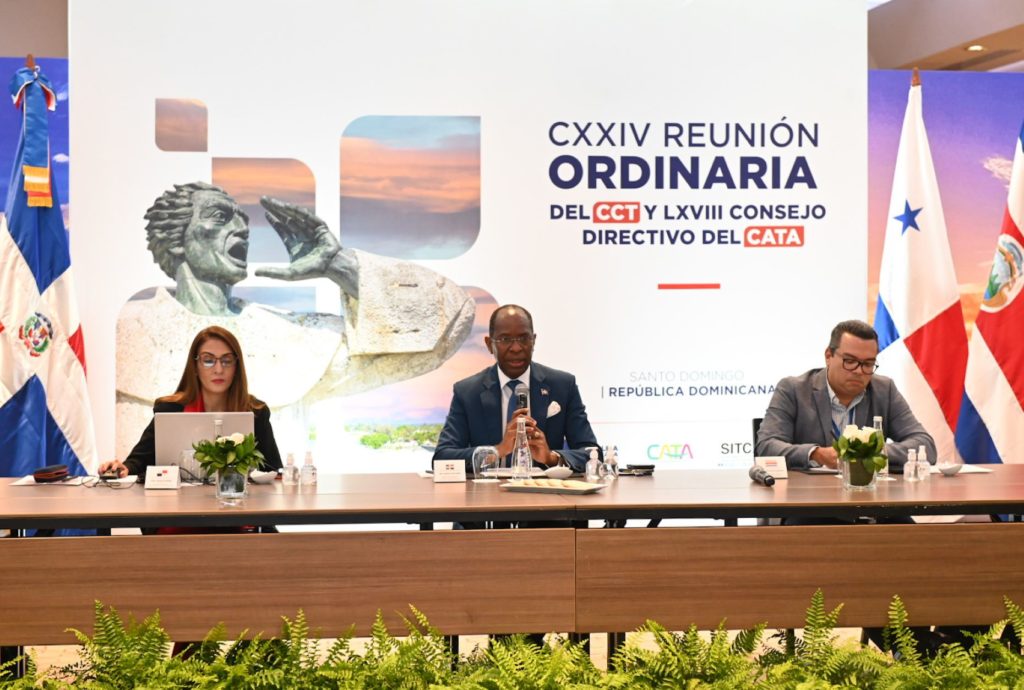 Dominican Republic promotes the construction of a Tourism Policy for the Region