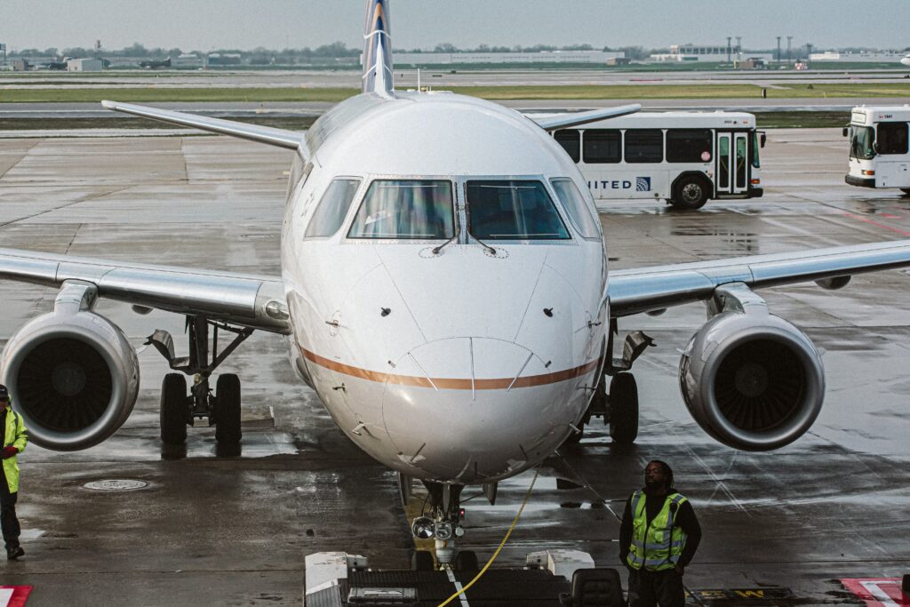 United Airlines Cuts Starlink WiFi On All Regional Aircraft Over Radio Interference